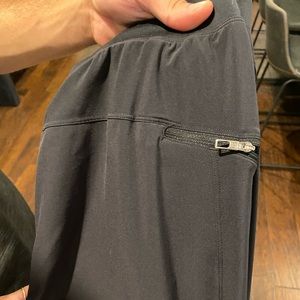 Lululemon men’s athletic pants-SIZE M